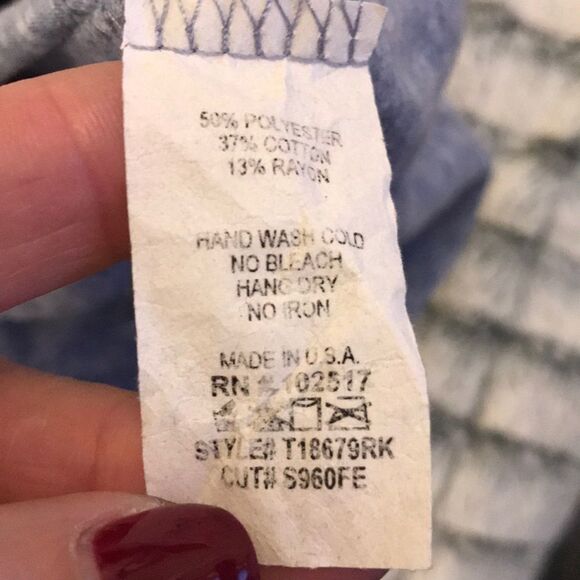 Cute blue soprano tea with cut outs on the back - Picture 2 of 6